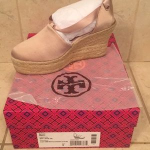 Wedge espadrilles-satin-tie ankle